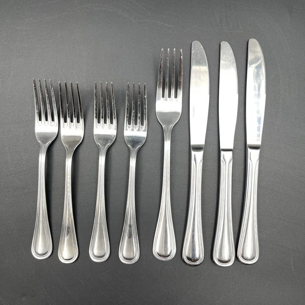 Oneida Barcelona 90-16 Stainless Flatware Lot 8 Mixed Forks Knives